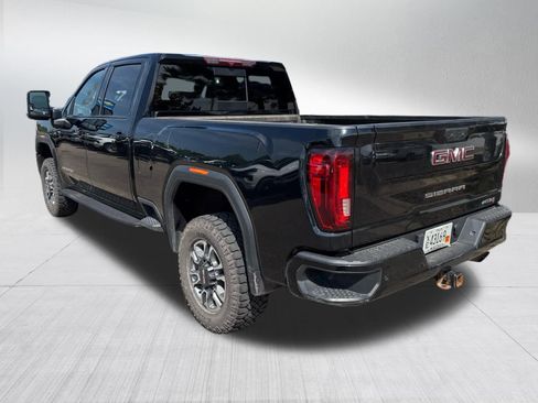 Used 2022 GMC Sierra 2500 AT4 w/ AT4 Preferred Package AWD/4WD image 9