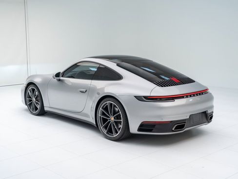 Certified 2022 Porsche 911 Carrera 4 AWD/4WD image 3