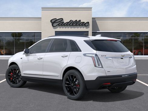 New 2026 Cadillac XT5 Sportv w/ LPO, Onyx Lite Package AWD/4WD image 3