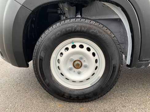 Used 2025 RAM ProMaster 2500 w/ Storage Group image 30