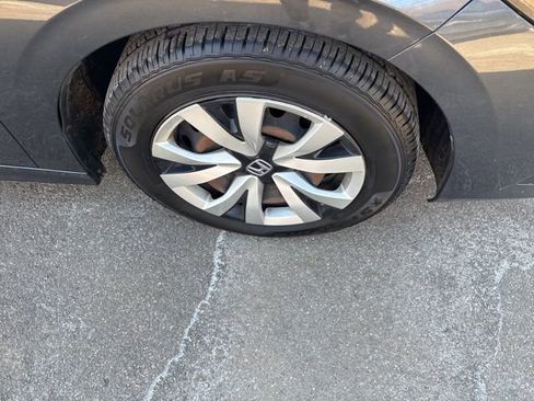 Used 2023 Honda Civic LX image 33