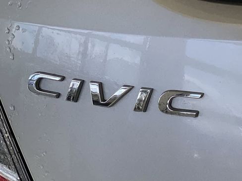 Used 2021 Honda Civic Sport Touring image 11