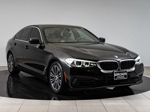 Used 2019 BMW 540i w/ Convenience Package RWD image 12
