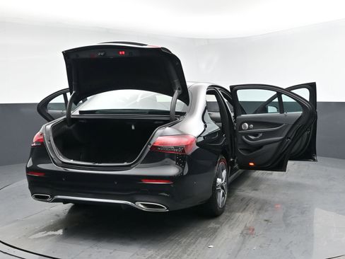Used 2022 Mercedes-Benz E 350 4MATIC Sedan image 27