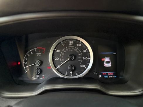 Used 2021 Toyota Corolla LE image 23