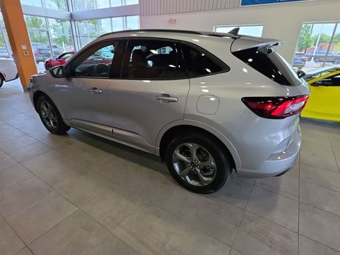 Used 2023 Ford Escape ST-Line w/ Tech Pack #1 AWD/4WD image 14