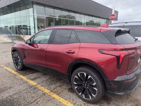 Used 2024 Chevrolet Blazer EV RS AWD/4WD image 2