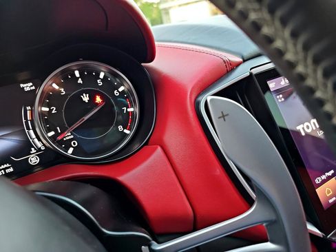 Used 2022 Maserati Ghibli Modena image 51