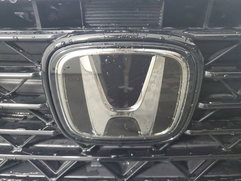 Used 2025 Honda Accord SE image 10