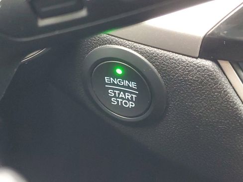 Used 2020 Ford Escape SEL FWD image 28