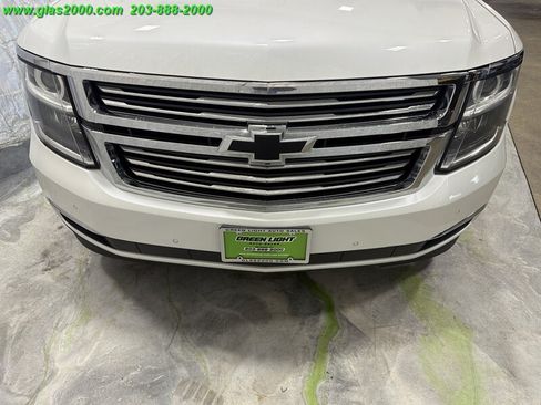 Used 2018 Chevrolet Suburban Premier AWD/4WD image 24