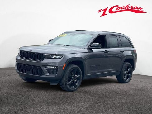 Used 2024 Jeep Grand Cherokee Limited w/ Black Appearance Package AWD/4WD image 34