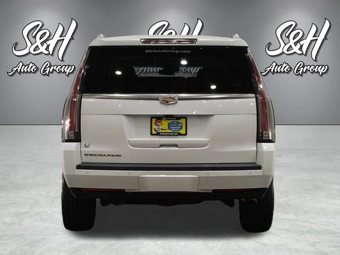 Used 2019 Cadillac Escalade Luxury AWD/4WD image 21