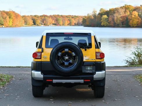 Used 2007 Toyota FJ Cruiser 2WD image 5