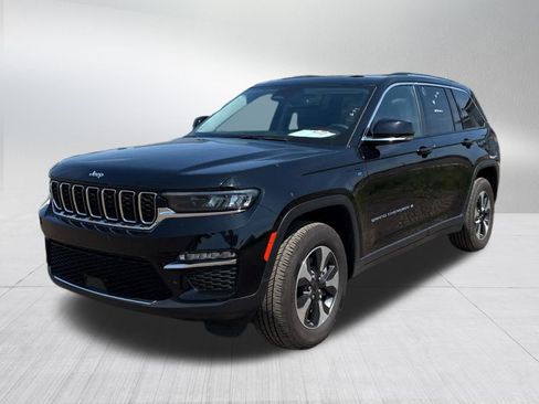 Used 2024 Jeep Grand Cherokee Limited 4xe AWD/4WD image 4
