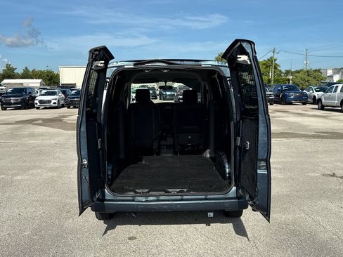 Used 2017 Nissan NV200 SV w/ Technology Package FWD image 25