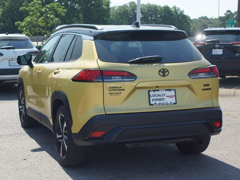 Used 2023 Toyota Corolla Cross AWD Hybrid image 15