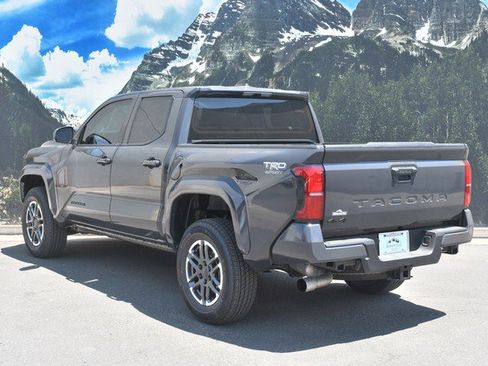 Used 2025 Toyota Tacoma TRD Sport AWD/4WD image 9