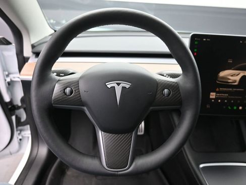 Used 2023 Tesla Model 3 Performance image 4
