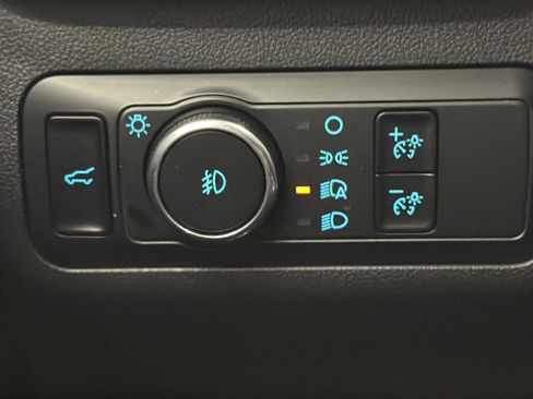Used 2025 Ford Escape Platinum AWD/4WD image 31