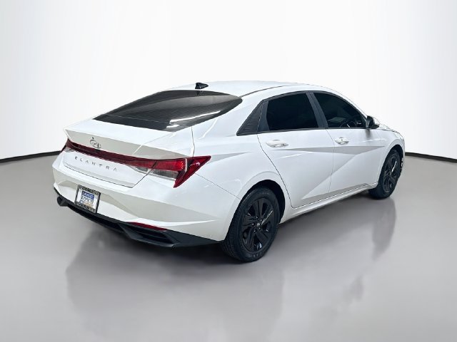 Used 2021 Hyundai Elantra SEL FWD image 5