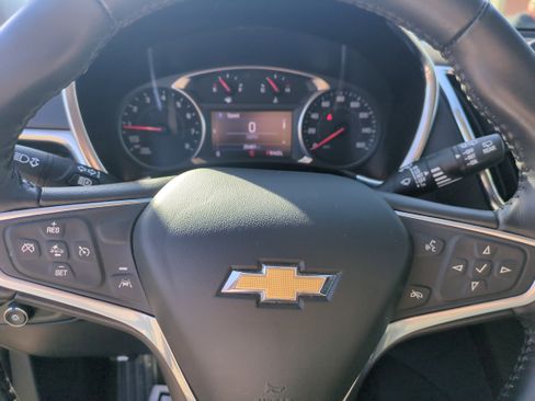 Used 2022 Chevrolet Equinox LT image 14