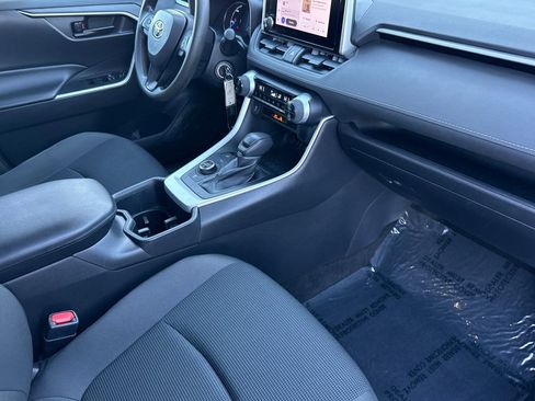Certified 2023 Toyota RAV4 LE image 19