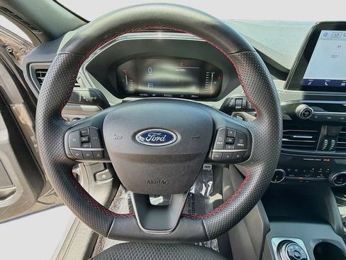 Used 2023 Ford Escape ST-Line FWD image 38