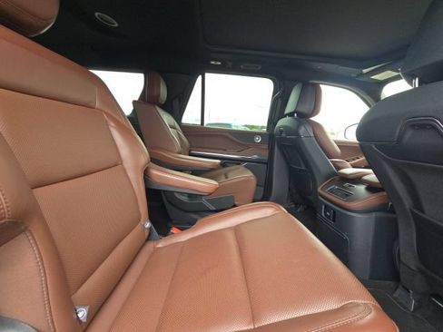 Used 2025 Lincoln Navigator L Reserve AWD/4WD image 18