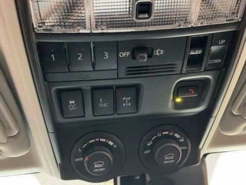 Used 2021 Toyota 4Runner TRD Off-Road Premium w/ Moonroof Package AWD/4WD image 21