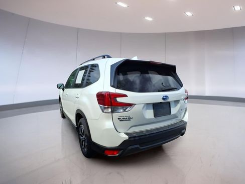Used 2023 Subaru Forester Premium AWD/4WD image 3
