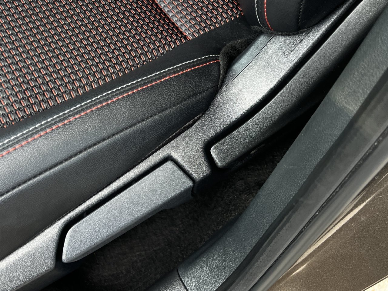 Used 2026 Nissan Kicks SR w/ SR Premium Package FWD image 9