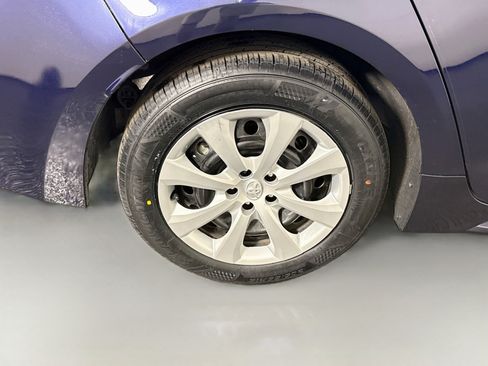 Used 2024 Toyota Corolla LE FWD image 10