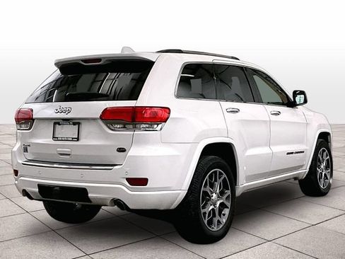 Used 2020 Jeep Grand Cherokee Overland AWD/4WD image 12