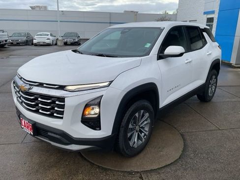 New 2026 Chevrolet Equinox LT image 4