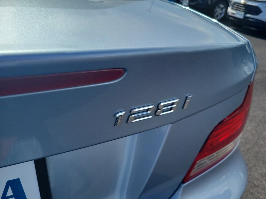 Used 2009 BMW 128i Convertible RWD image 29