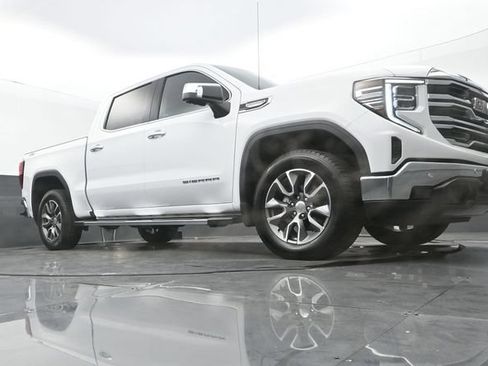 Used 2024 GMC Sierra 1500 SLT AWD/4WD image 25