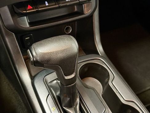 Used 2017 Chevrolet Colorado W/T image 16