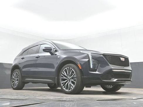 Used 2024 Cadillac XT4 Sport AWD/4WD image 27