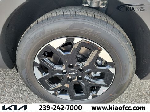 New 2026 Kia Sorento S FWD image 6