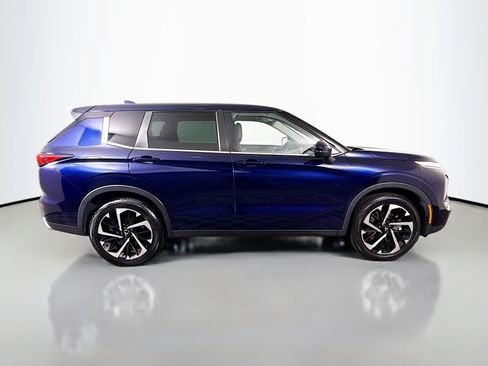 Used 2022 Mitsubishi Outlander SE FWD image 11