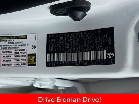 Certified 2024 Toyota Corolla LE FWD image 31