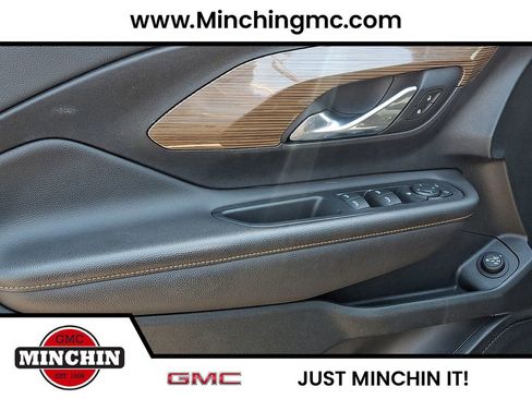 Certified 2021 GMC Terrain SLE w/ Driver Convenience Package AWD/4WD image 13