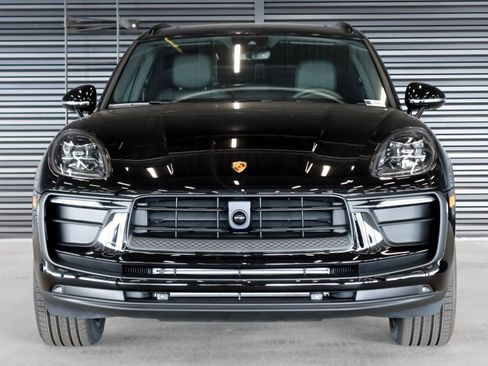 New 2026 Porsche Macan image 10