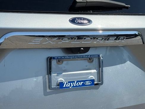Certified 2024 Ford Explorer XLT w/ Equipment Group 202A AWD/4WD image 30