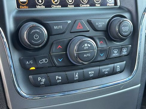 Used 2018 Jeep Grand Cherokee Trailhawk w/ Trailhawk Luxury Group AWD/4WD image 14