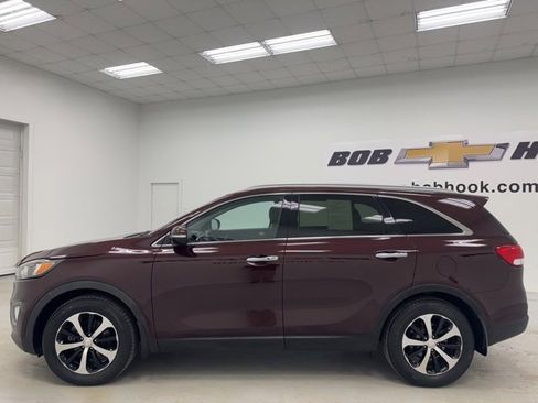Used 2017 Kia Sorento EX w/ EX V6 Premium Package image 8
