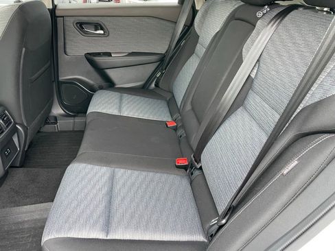 Certified 2023 Nissan Rogue SV image 8