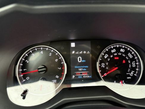 Used 2022 Toyota RAV4 LE AWD/4WD image 19