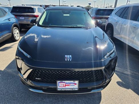 New 2025 Buick Envision Sport Touring image 2